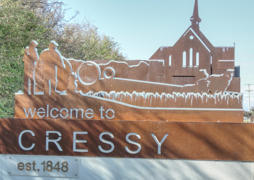 01 - Ross - Cressy Entry Sign