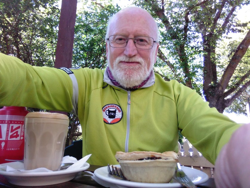 16 Ross - coffee and pie