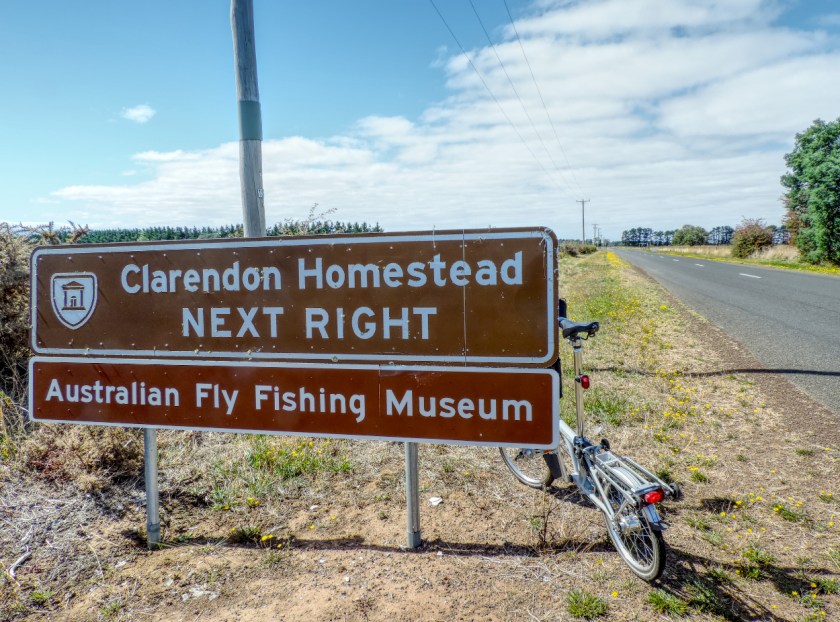 Nile 5 Clarendon Sign small