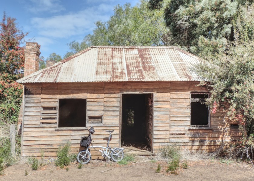 Nile 6 Old House small